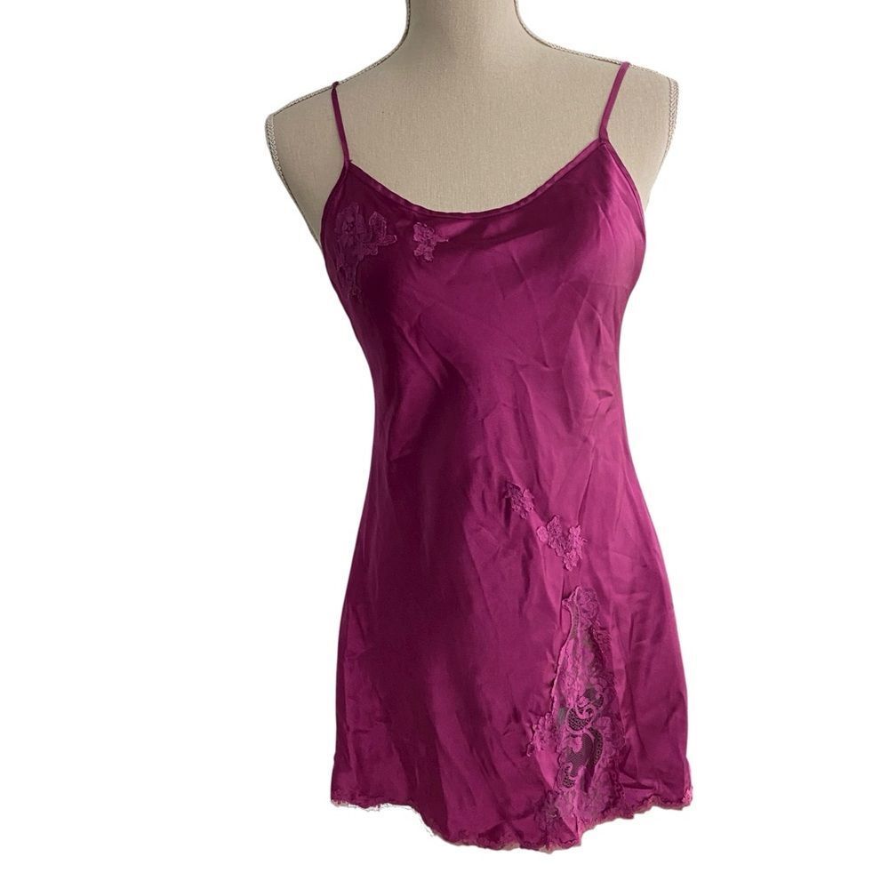 Women's Victoria's Secret Fuschia Y2K Slip Dress Size Small